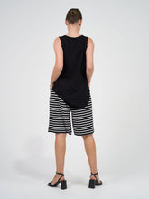 Load image into Gallery viewer, Simone Bamboo Shorts Black &amp; White