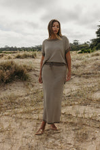 Load image into Gallery viewer, Lattice Skirt Khaki x Gold