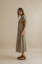 Load image into Gallery viewer, Lattice Knitted Dress Khaki x Gold