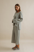 Load image into Gallery viewer, Retreat Cotton Twist Pullover Thyme Combo