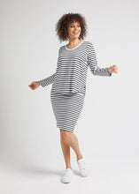 Load image into Gallery viewer, Adele Bamboo Tee Black &amp; White Stripe