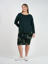 Load image into Gallery viewer, Adele Bamboo Tee Dark Green