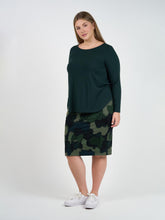 Load image into Gallery viewer, Adele Bamboo Tee Dark Green