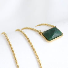 Load image into Gallery viewer, Asteria necklace in gold