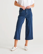 Load image into Gallery viewer, Tabitha Crop Jean Indi Washed