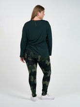 Load image into Gallery viewer, Braxton Bamboo Long Sleeve Top Dark Green