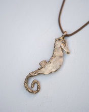 Load image into Gallery viewer, Cavalluccio Marino L Pendant