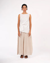 Load image into Gallery viewer, Coco front tie up linen top White