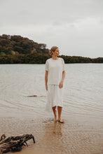 Load image into Gallery viewer, Driftaway Pullover White