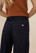 Load image into Gallery viewer, Ivy Barrel Jean Dark Blue