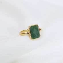Load image into Gallery viewer, Jade ring in gold