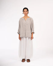 Load image into Gallery viewer, MONTAIGNE Carmen linen top in fine houndstooth linen Natural