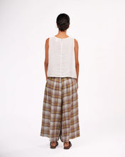 Load image into Gallery viewer, MONTAIGNE French Linen Culottes in Pistachio