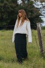 Load image into Gallery viewer, NZ Lambswool Cable Knit Milk