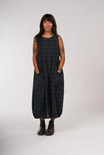Load image into Gallery viewer, Montaigne Sartene French linen tartan dress Blue