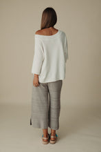Load image into Gallery viewer, Retreat Cotton Twist Tee Pullover Salt