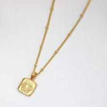 Load image into Gallery viewer, Sacral Necklace Gold