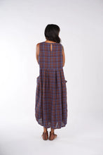Load image into Gallery viewer, Sartene French Linen Dress in Plaid