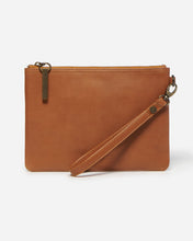 Load image into Gallery viewer, Cassie Clutch Classic Maple