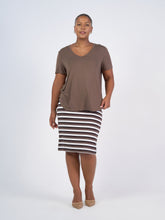 Load image into Gallery viewer, Veronica Bamboo V-Neck T-Shirt - Chocolate