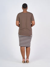 Load image into Gallery viewer, Veronica Bamboo V-Neck T-Shirt - Chocolate
