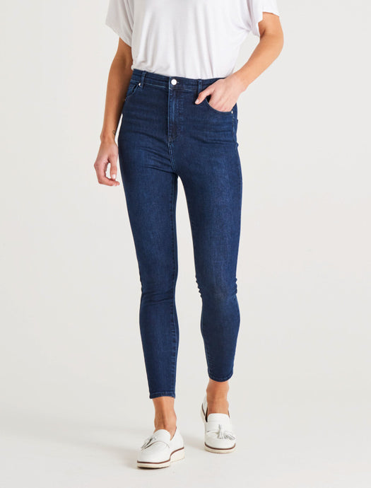 Betty Essential Jeans Indigo Blue