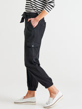 Load image into Gallery viewer, Canterbury Lyocell Cargo Pants Charcoal