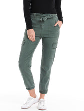 Load image into Gallery viewer, Canterbury Lyocell Cargo Pants Khaki