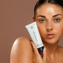 Load image into Gallery viewer, SPF 50 Natural Tinted Moisturiser: Light