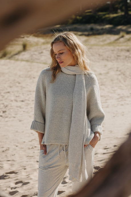 Winter Embrace Pullover Cannoli Cream