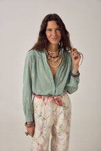 Load image into Gallery viewer, Rani Shirt Medusa Mint