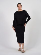 Load image into Gallery viewer, Maxi Bamboo Whitney Tube Skirt Black