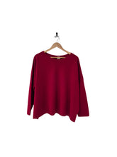 Load image into Gallery viewer, Montaigne Olivia 100% New Zealand Lambswool Jumper Red