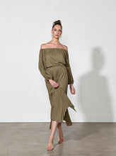 Load image into Gallery viewer, Occasional Dream Top - Khaki