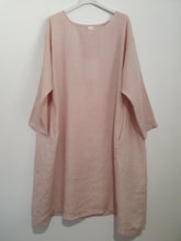 Load image into Gallery viewer, Italian Linen straight edge dress