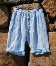 Load image into Gallery viewer, Italian Linen Frederic Bermuda Shorts