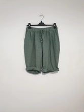 Load image into Gallery viewer, Italian Linen Frederic Bermuda Shorts