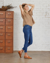 Load image into Gallery viewer, Venezia Jeans