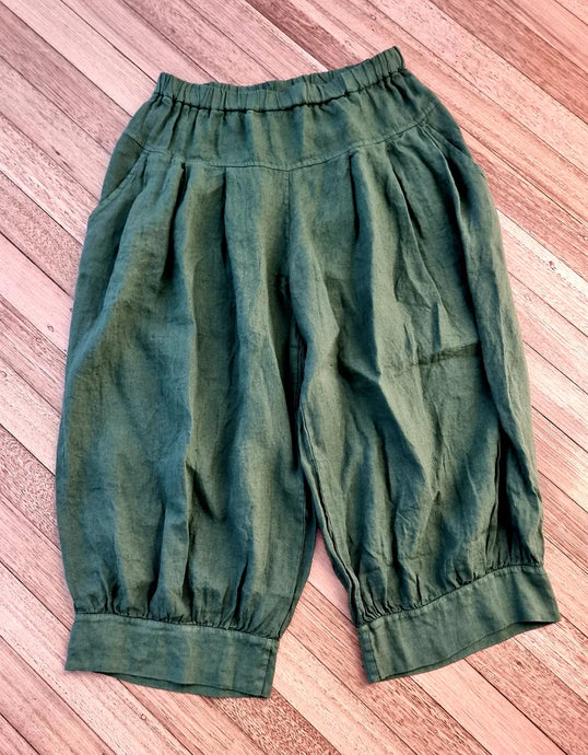 Montaigne linen pants with back pockets