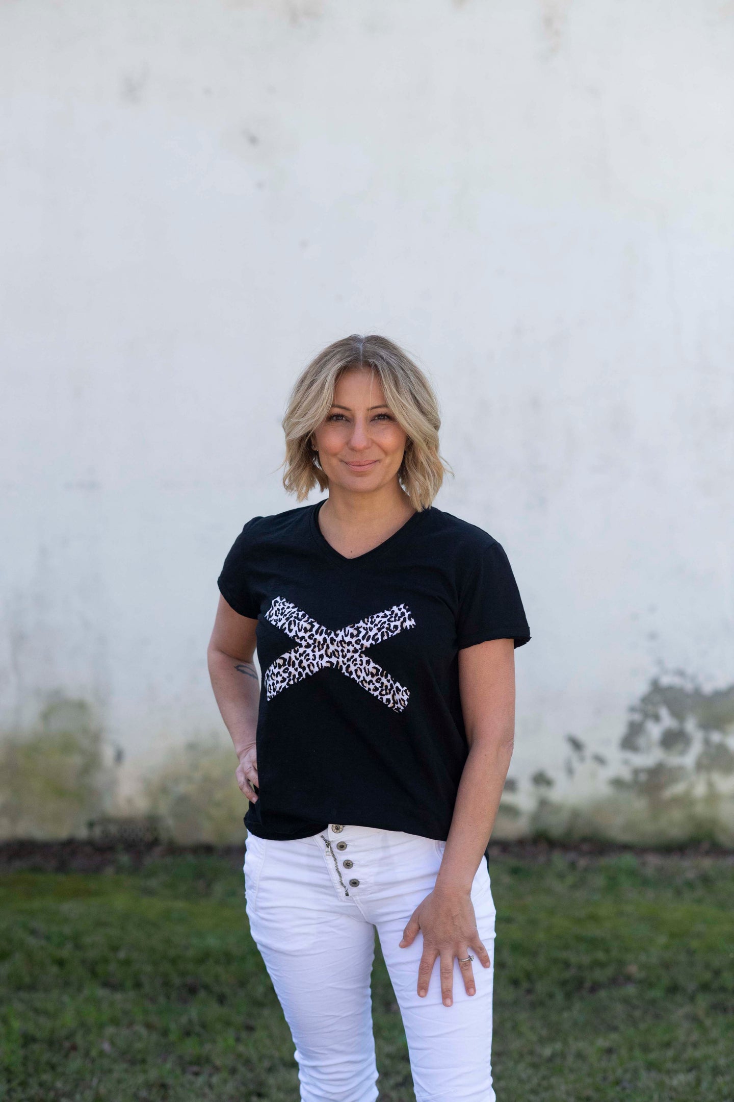 Wanderlust X Leopard Tee - Black