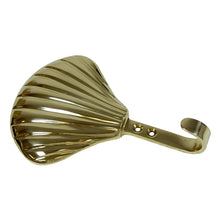 Load image into Gallery viewer, Scallop Wall Hook