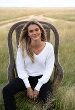 Load image into Gallery viewer, Valley Jumper - White