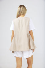 Load image into Gallery viewer, Neapolitan Vest