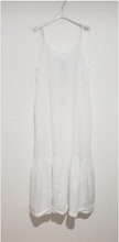 Load image into Gallery viewer, Montaigne Paris Italian Linen Sophia Dress