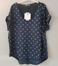 Load image into Gallery viewer, Italian Linen Siena T-Shirt | Tiny Spots