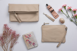Cassie Clutch - Ivory