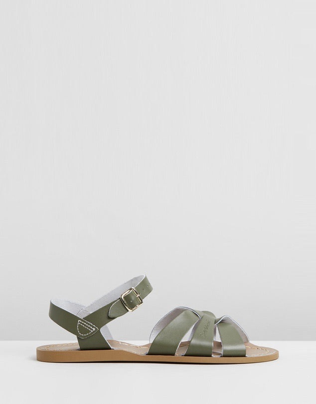Aqua sandals hotsell ladies