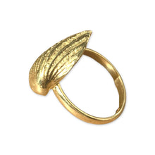 Load image into Gallery viewer, adjustable clam shell ring