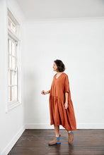 Load image into Gallery viewer, Montaigne Paris Italian Linen Layered Linen Dress