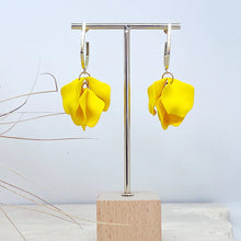 Load image into Gallery viewer, April Earrings Yellow